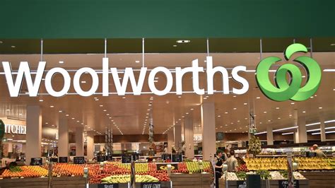 Woolworths in Calwell, Canberra, Opening Hours